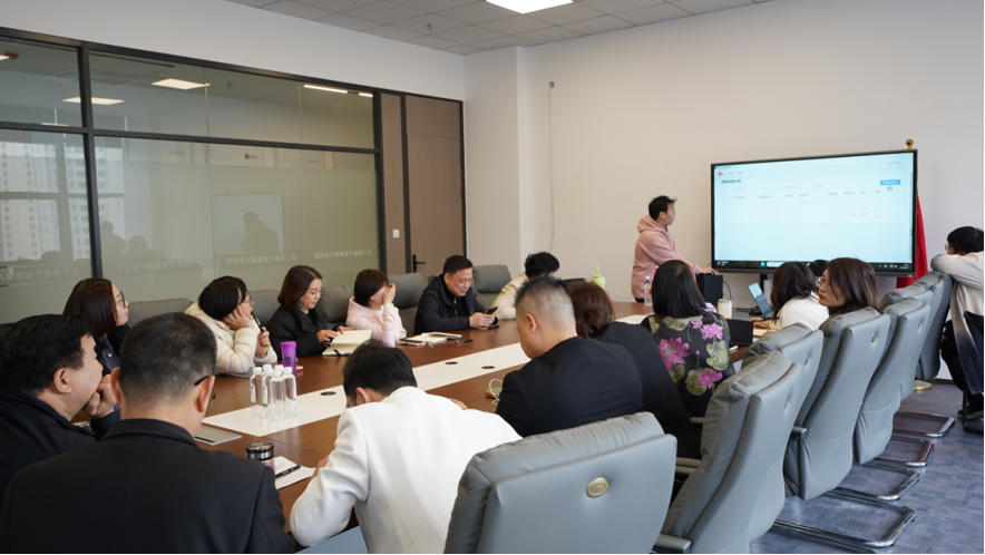 AI培训课程现场/示例3